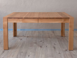 Table en bois de cerisier par Philippe Emery