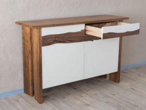 Buffet en bois de noyer par Philippe Emery