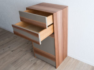 Casier en bois de pommier par Philippe Emery