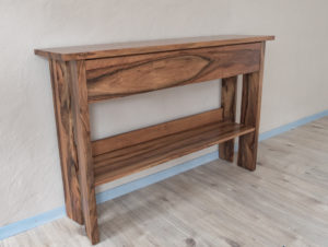 Console en bois de noyer par Philippe Emery